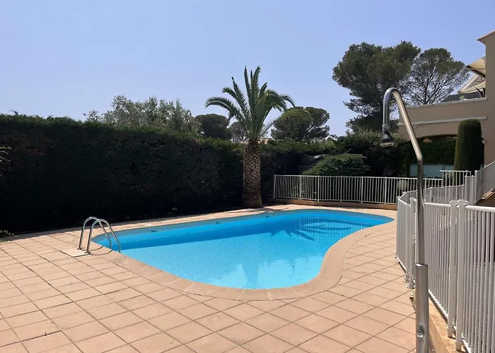 Sr300-012 Appt 2 Pieces Mezzanine 4 Personnes St Raphael Apartment Saint-Raphael (Var)